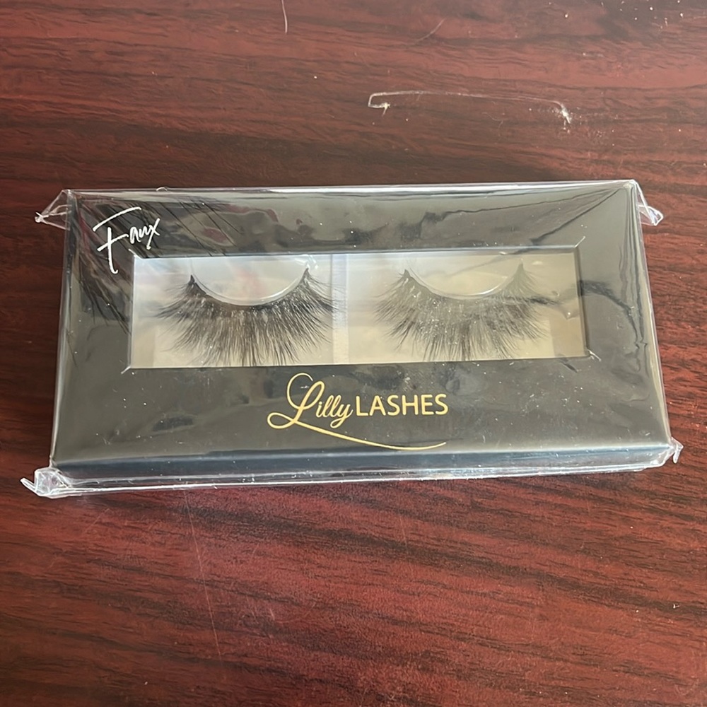 Lilly Lashes - Miami